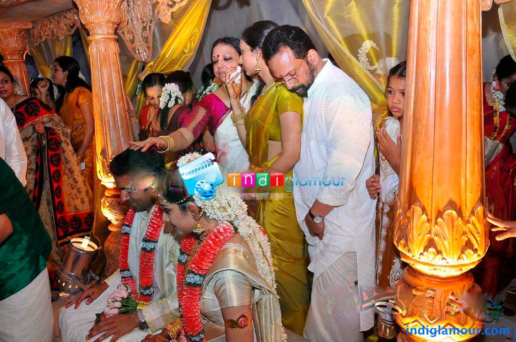 Samvritha Sunil Marriage Photos Event hd photo