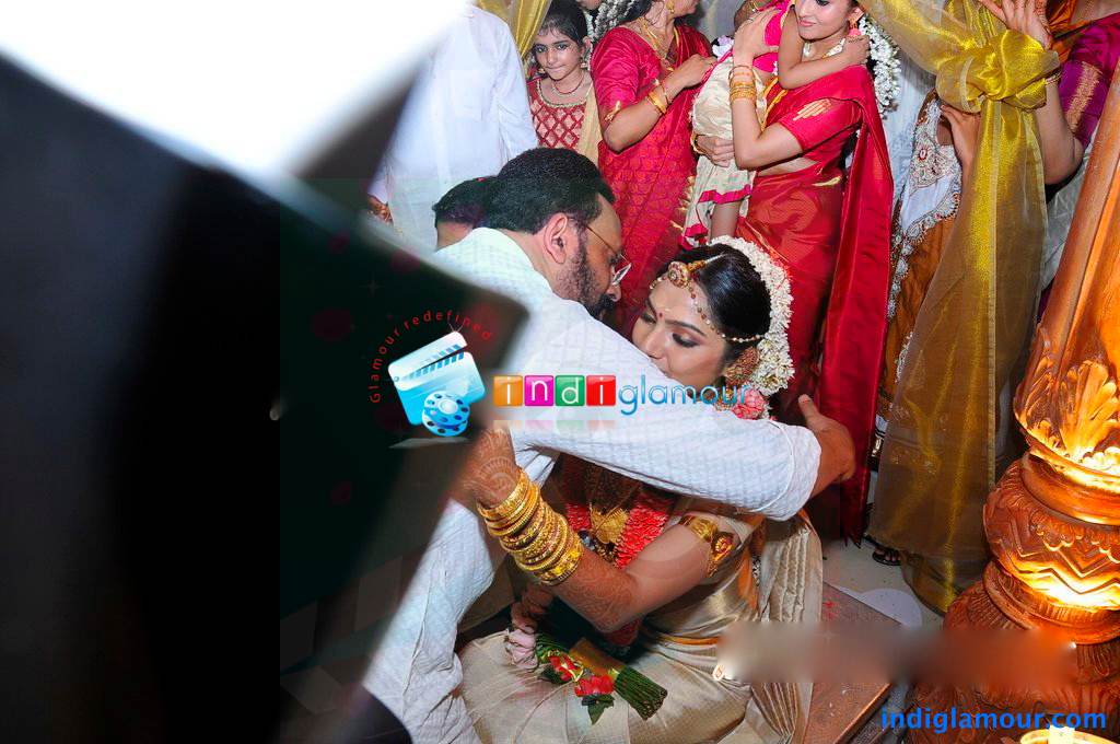 Samvritha Sunil Marriage Photos Event hd photo