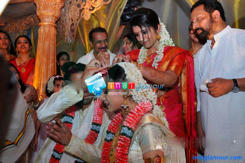 Samvritha Sunil Marriage Photos Event hd photo