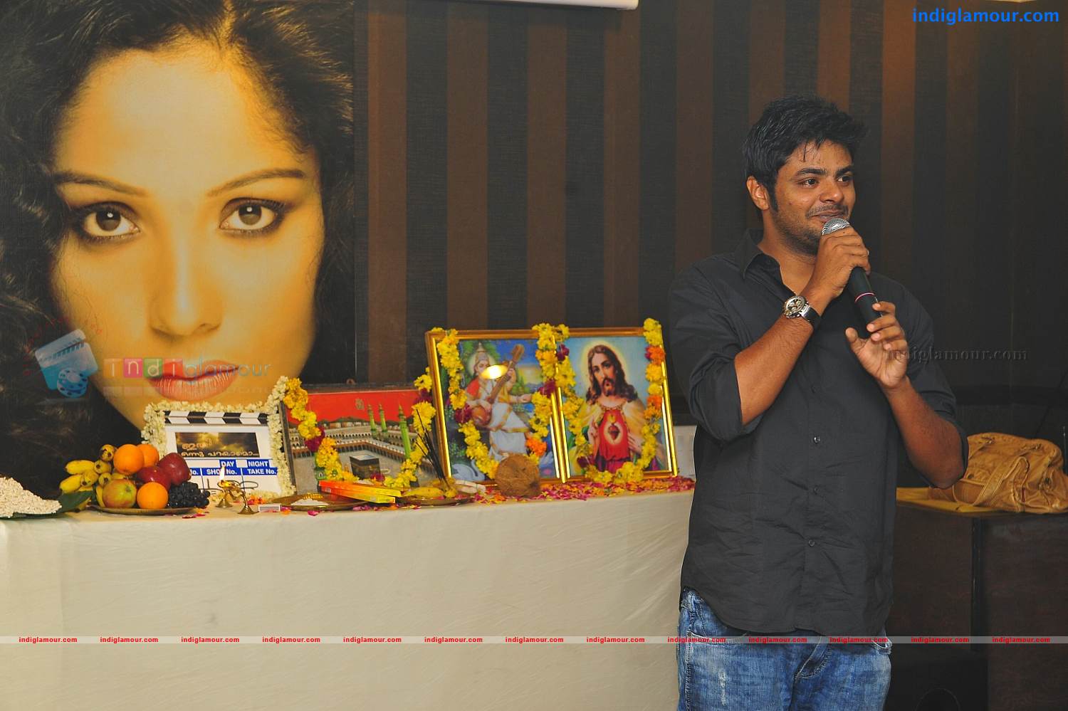 Enne Onnu Parayamo Movie Pooja Photos Event hd photo