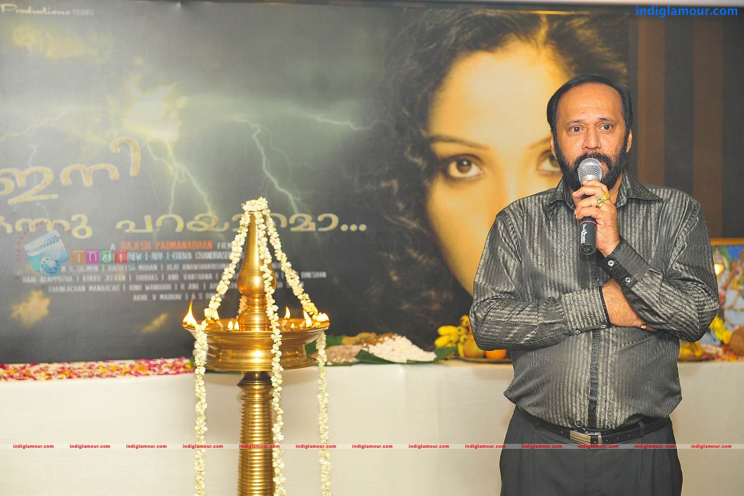 Enne Onnu Parayamo Movie Pooja Photos Event hd photo