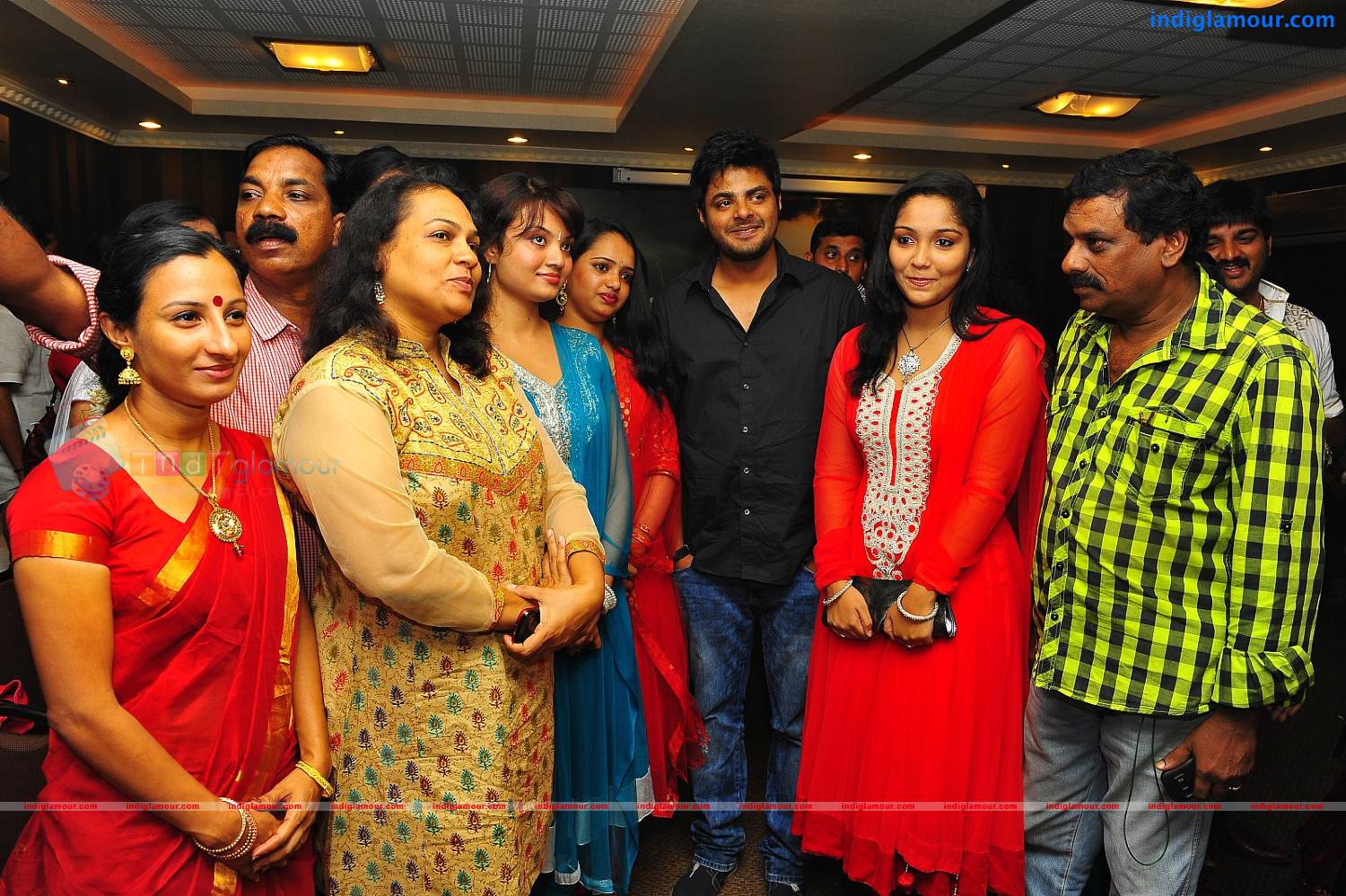 Enne Onnu Parayamo Movie Pooja Photos Event hd photo