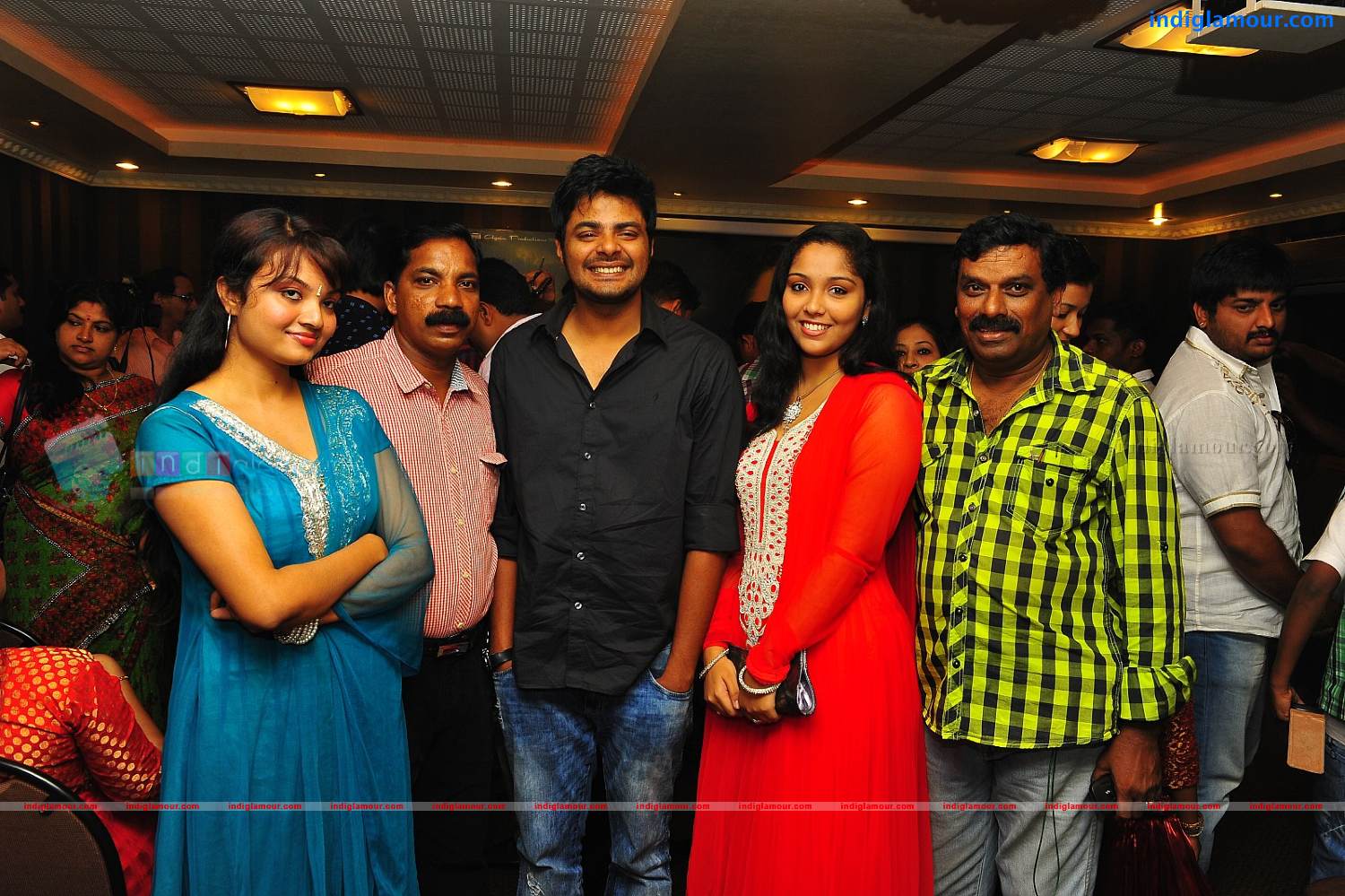 Enne Onnu Parayamo Movie Pooja Photos Event hd photo