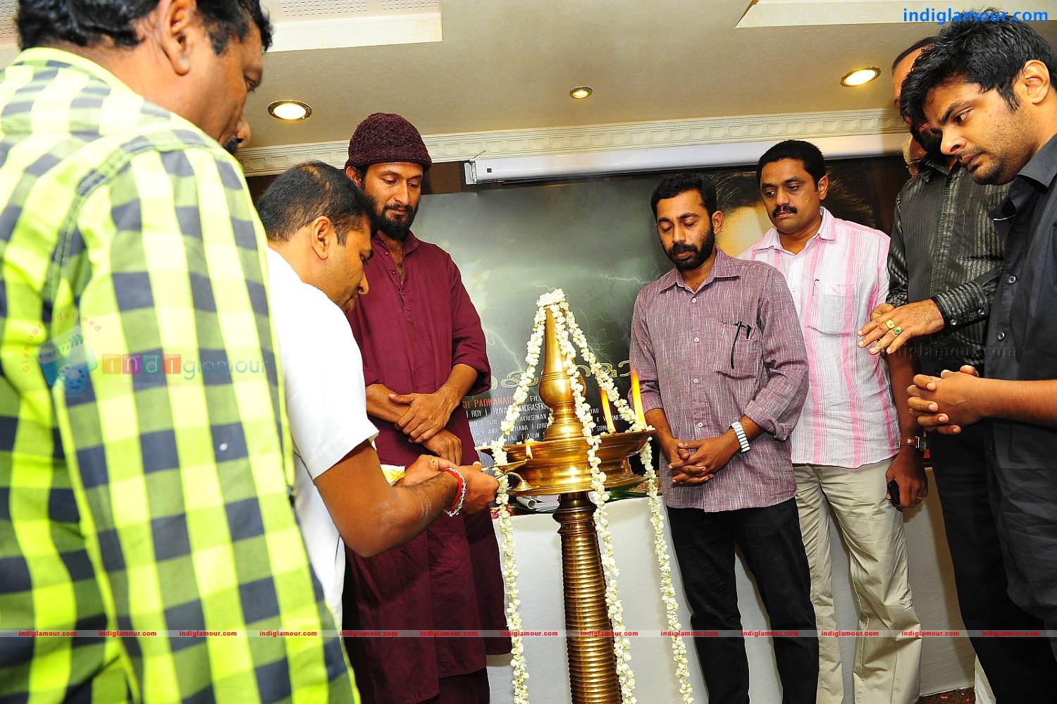 Enne Onnu Parayamo Movie Pooja Photos Event hd photo