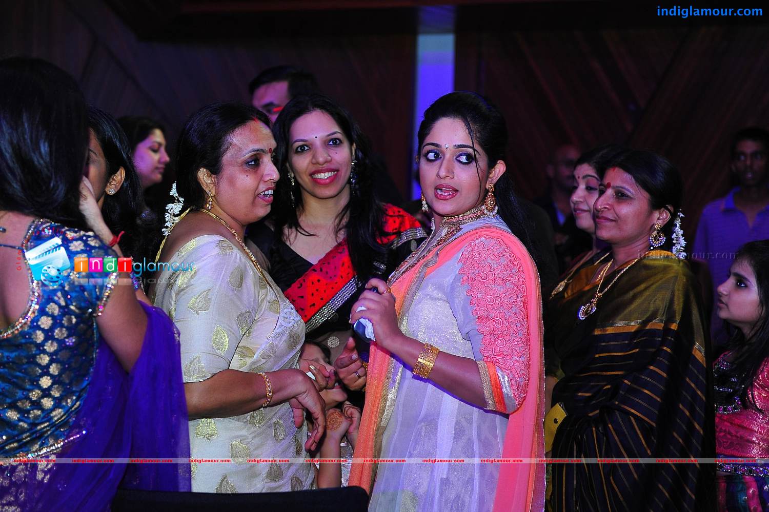 Samvritha Sunil Reception Event hd photo
