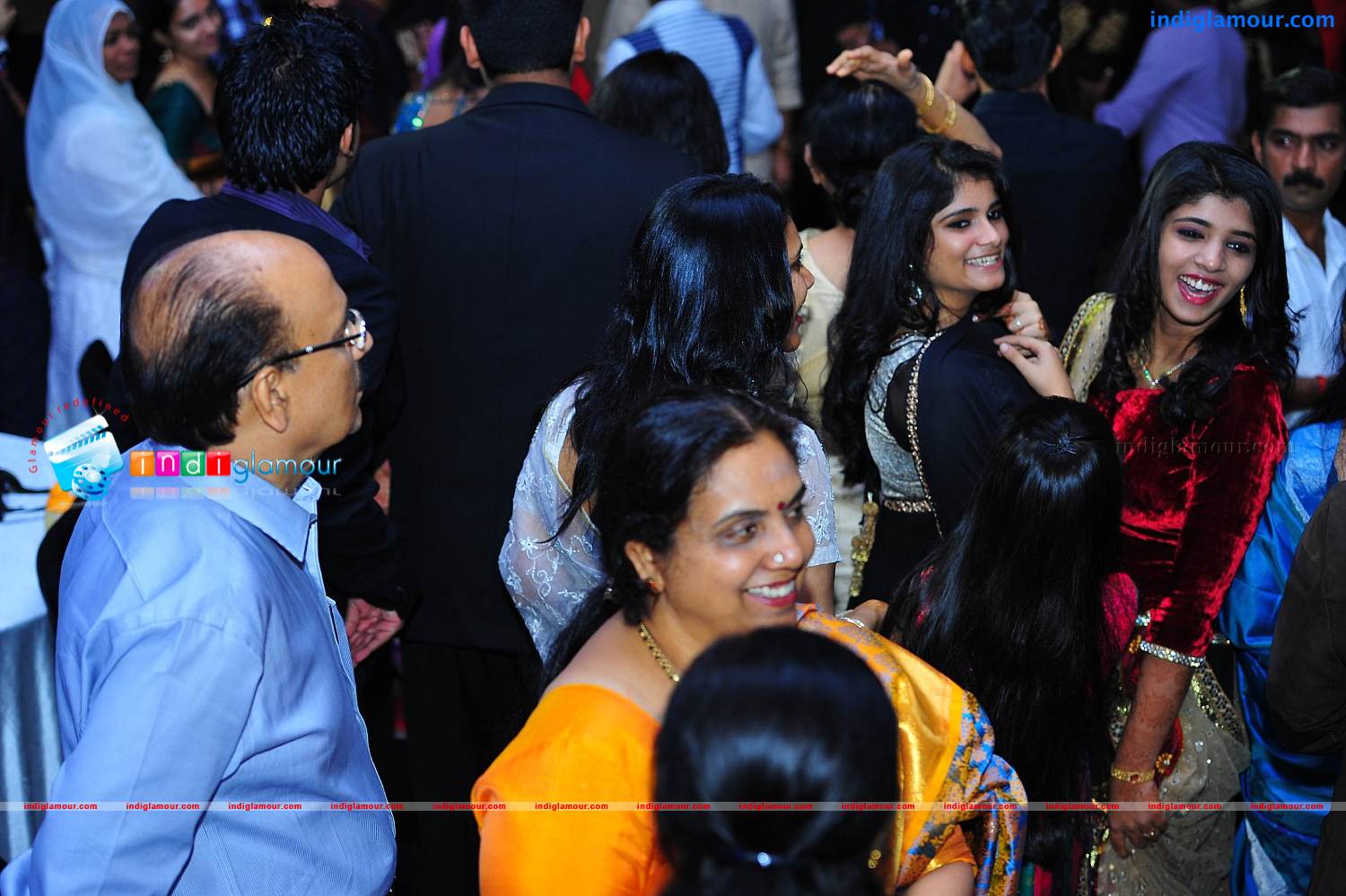 Samvritha Sunil Reception Event hd photo