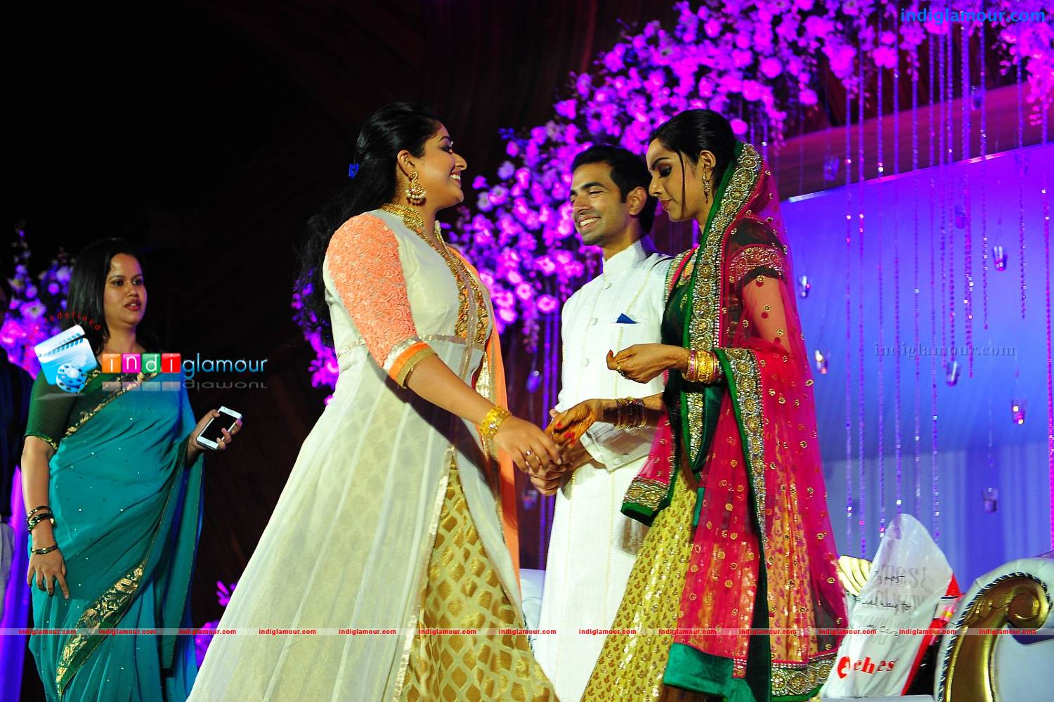 Samvritha Sunil Reception Event hd photo