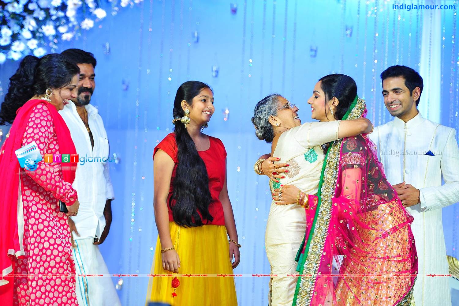 Samvritha Sunil Reception Event hd photo