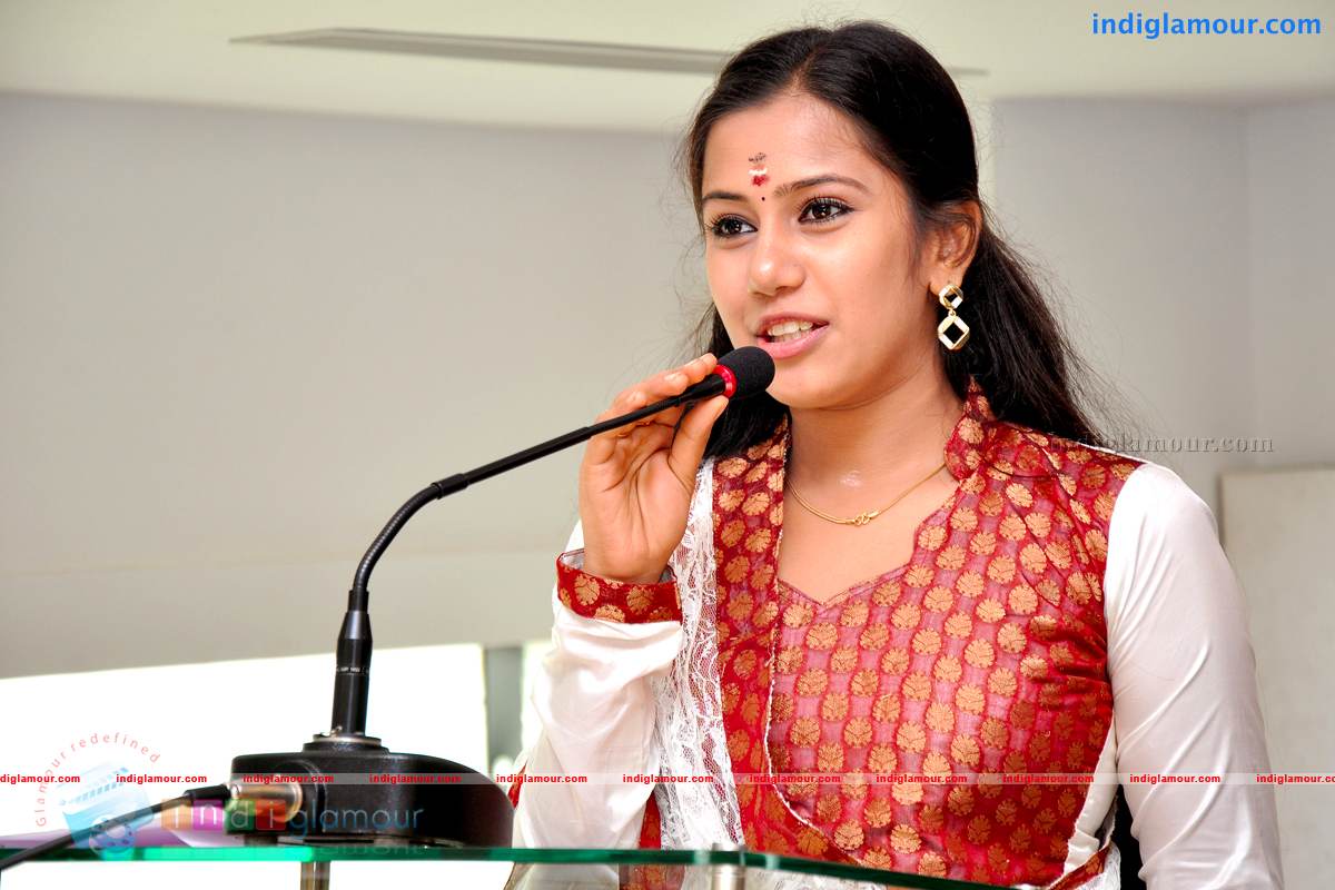 Note The Point Pooja Photos Event hd photo