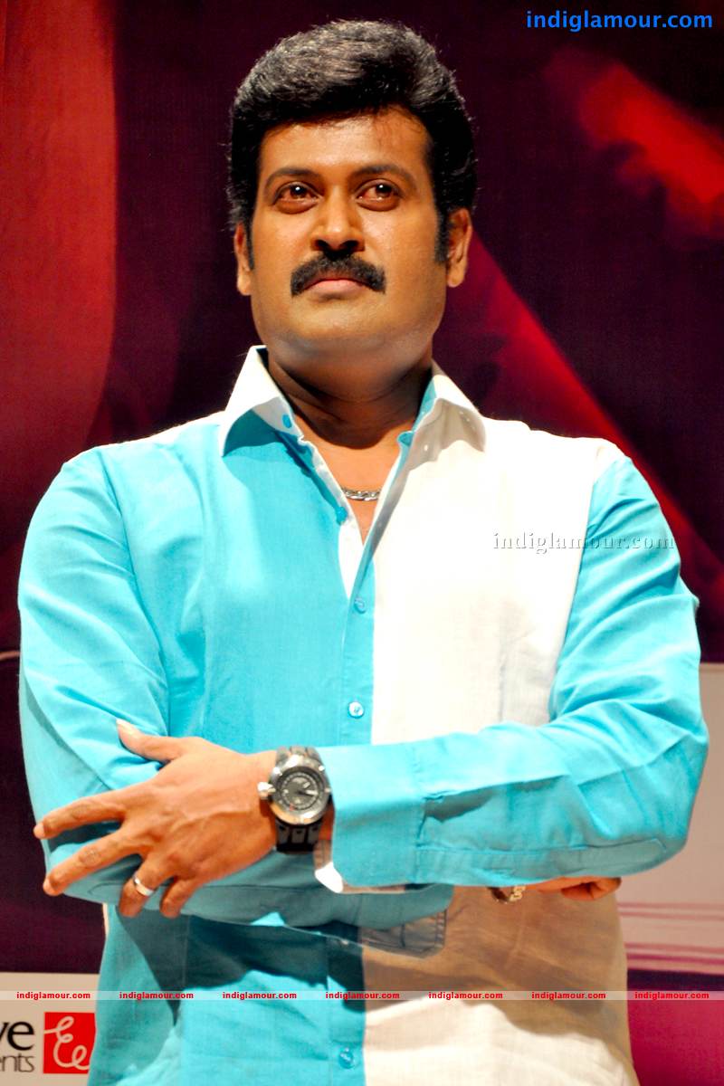 Thattathin Marayathu 100 Days Celebration Event hd photo
