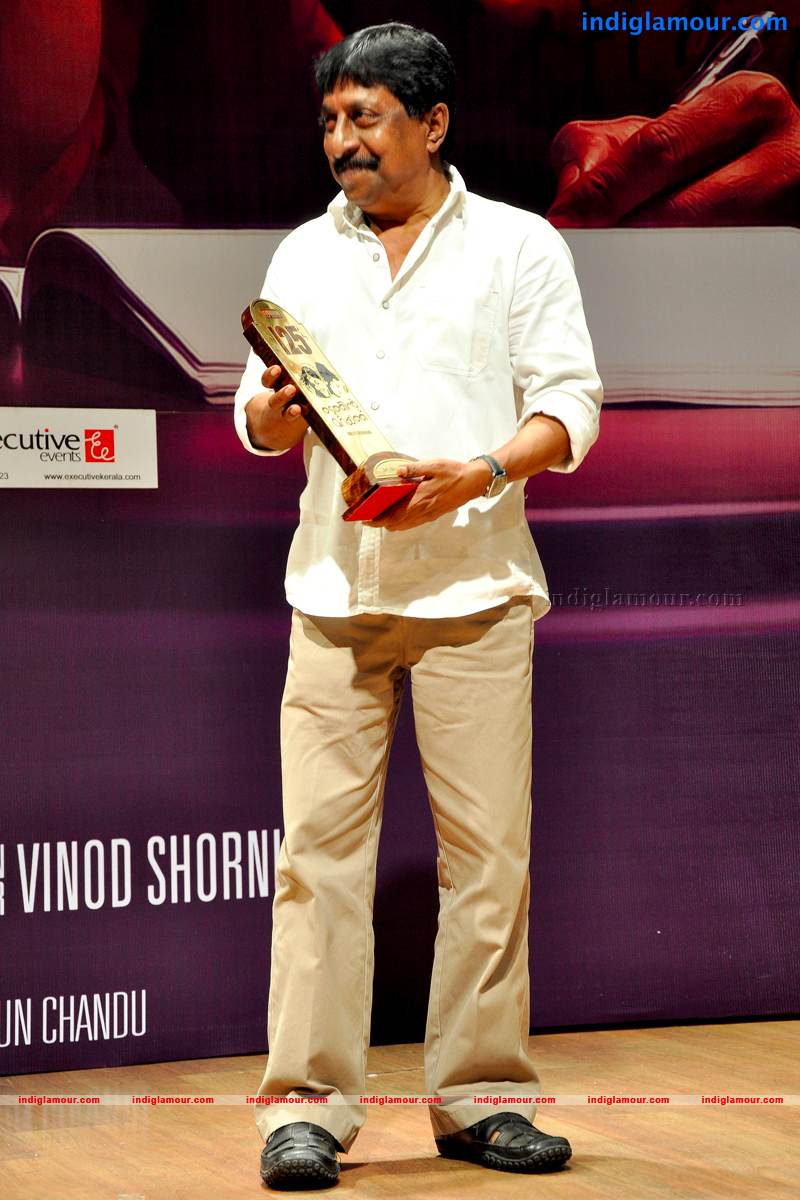 Thattathin Marayathu 100 Days Celebration Event hd photo