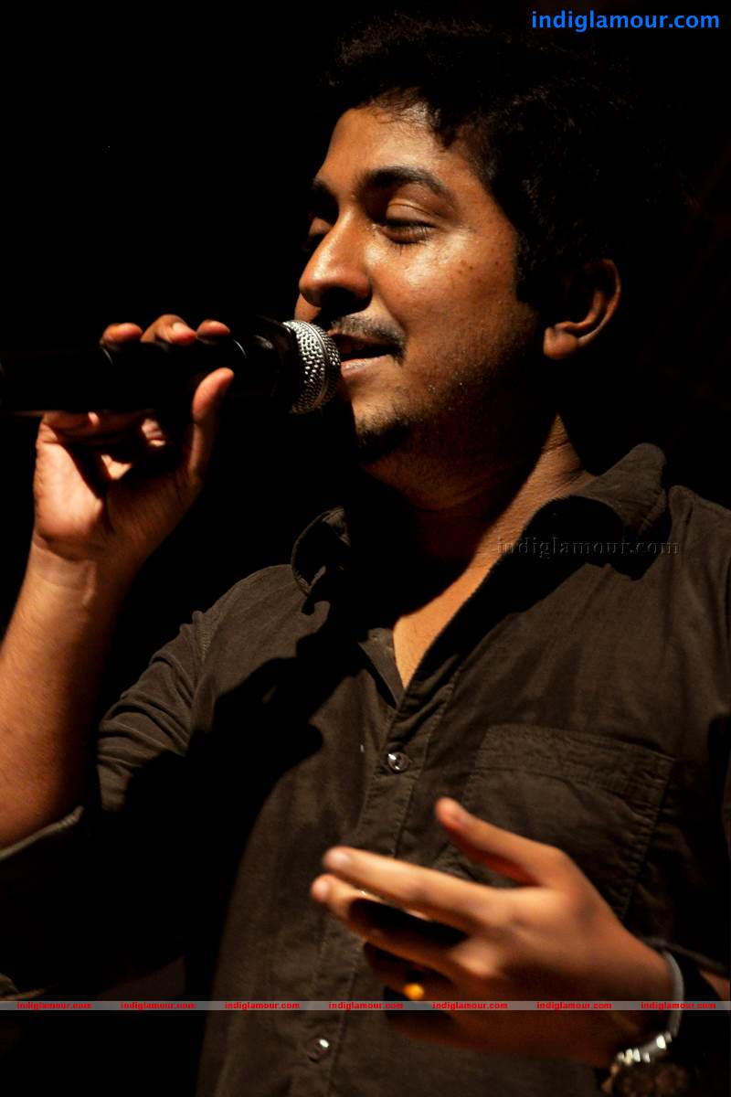 Thattathin Marayathu 100 Days Celebration Event hd photo