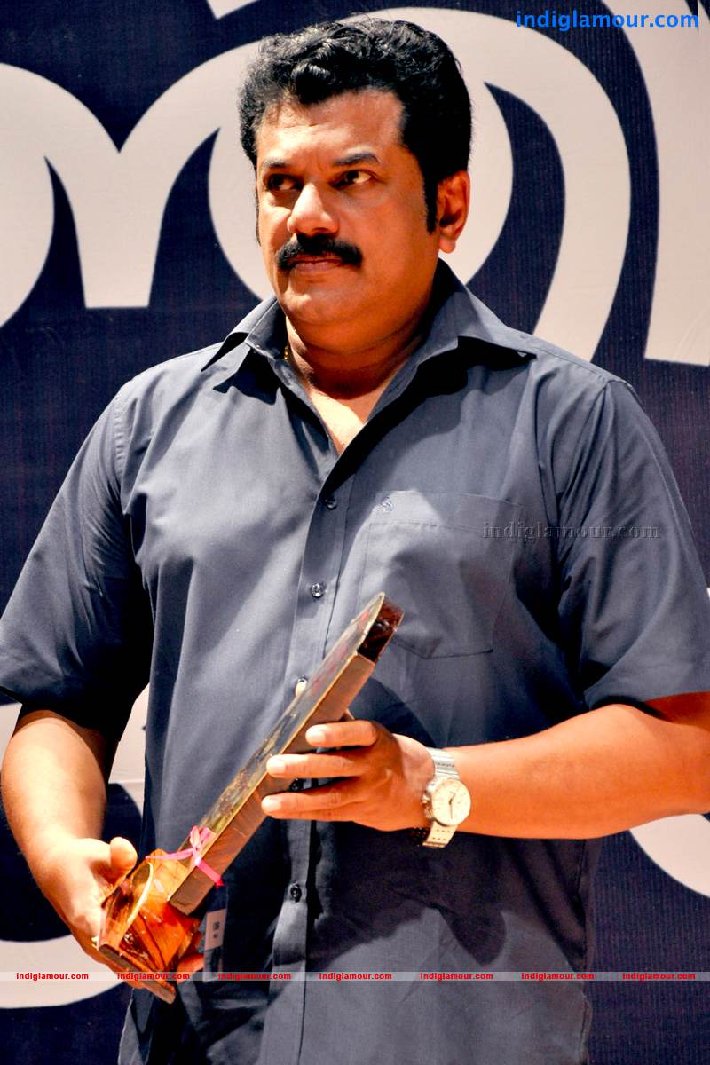 Thattathin Marayathu 100 Days Celebration Event hd photo