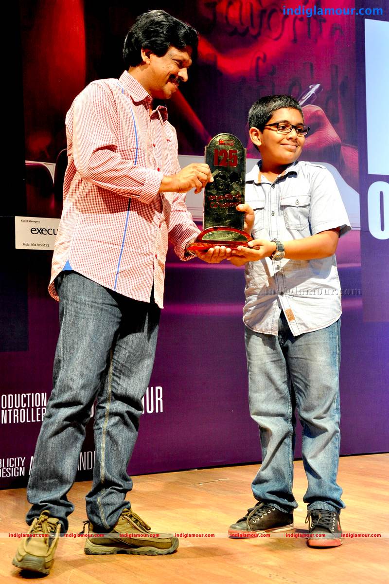 Thattathin Marayathu 100 Days Celebration Event hd photo