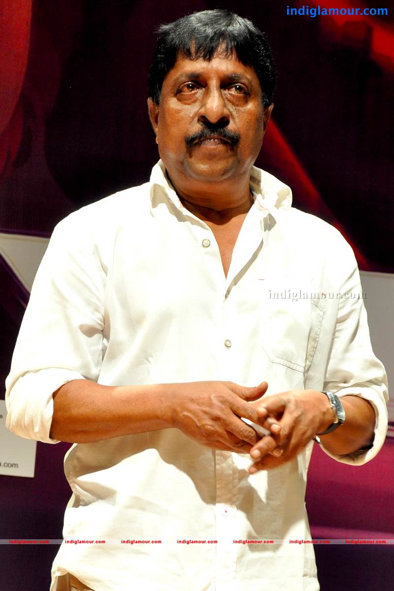Thattathin Marayathu 100 Days Celebration Event hd photo