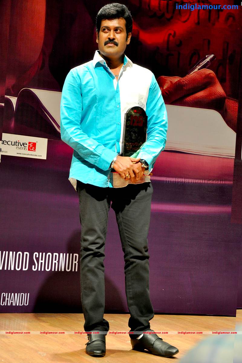 Thattathin Marayathu 100 Days Celebration Event hd photo