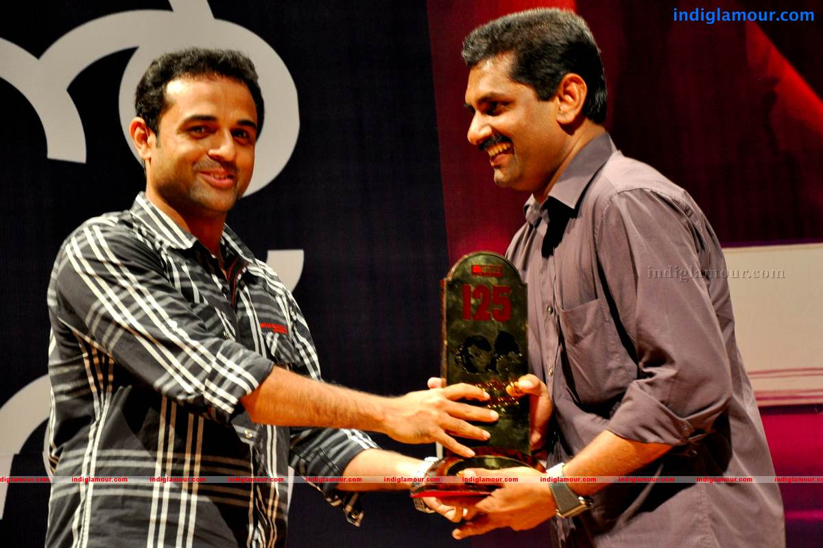 Thattathin Marayathu 100 Days Celebration Event hd photo