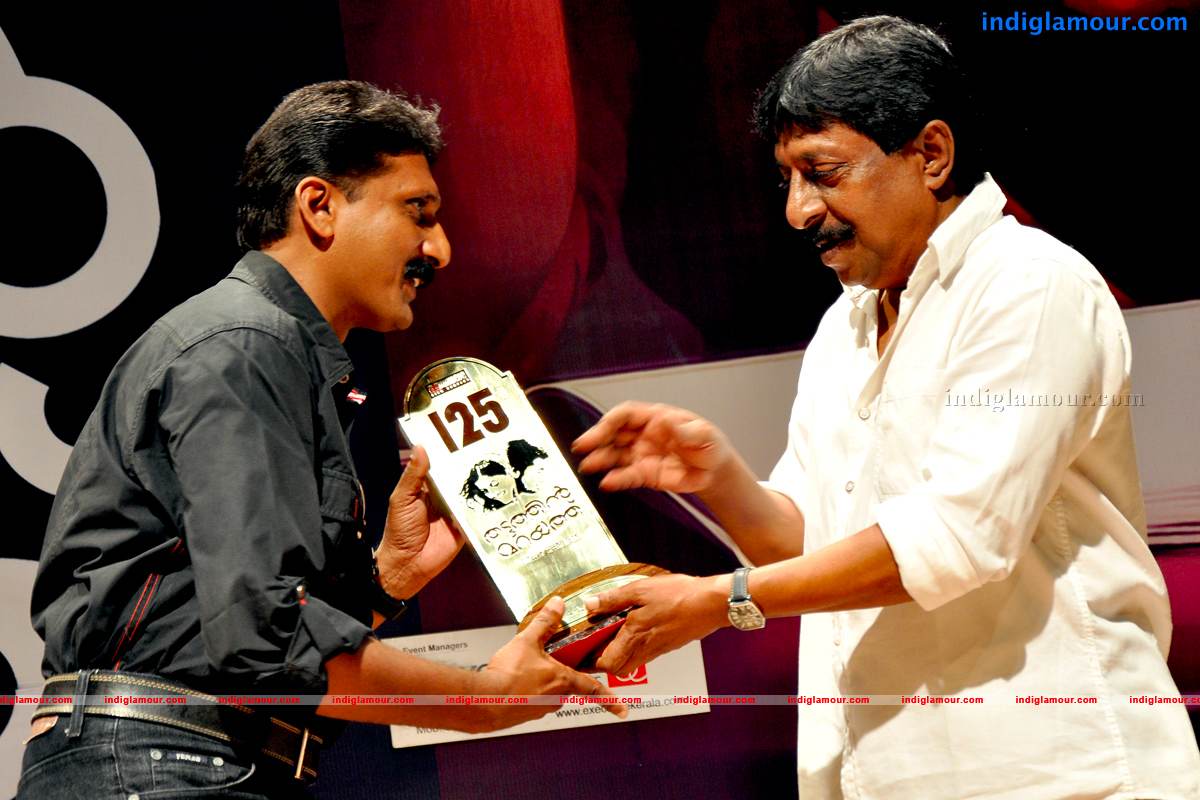 Thattathin Marayathu 100 Days Celebration Event hd photo