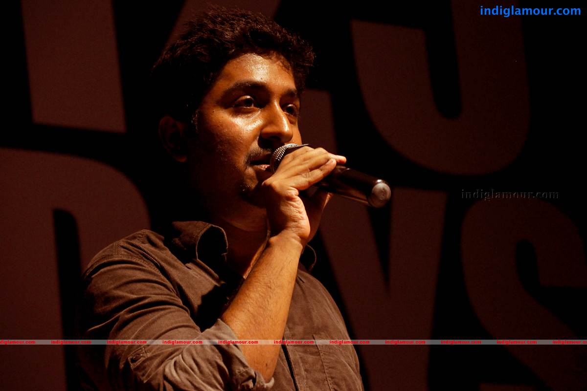 Thattathin Marayathu 100 Days Celebration Event hd photo