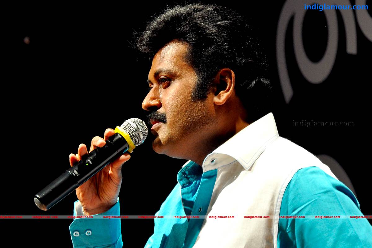 Thattathin Marayathu 100 Days Celebration Event hd photo