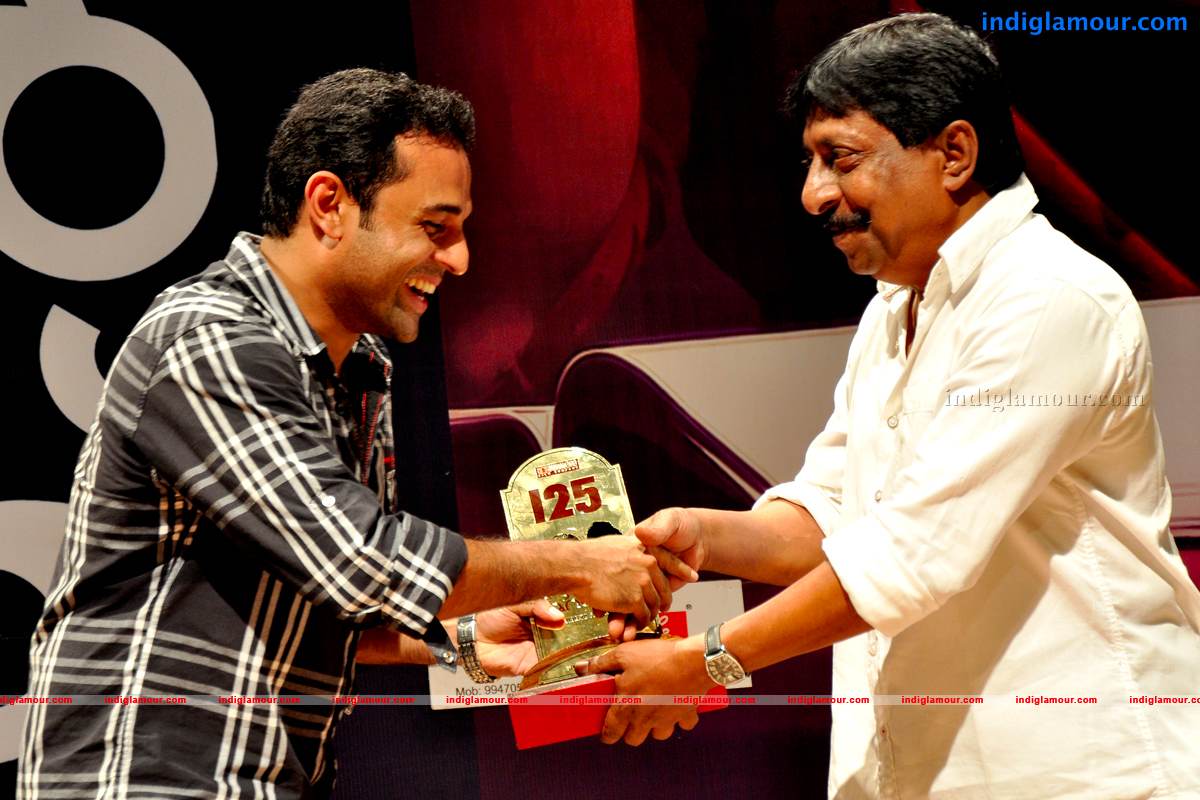 Thattathin Marayathu 100 Days Celebration Event hd photo