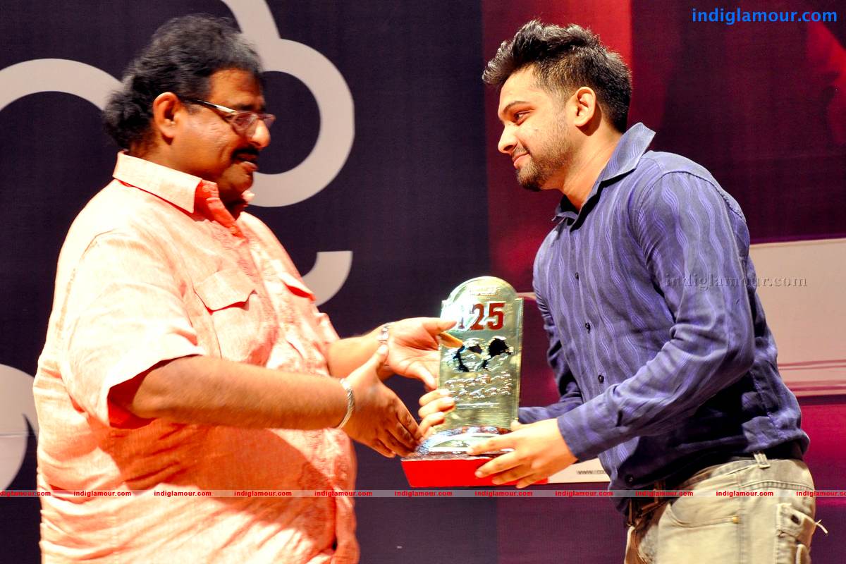 Thattathin Marayathu 100 Days Celebration Event hd photo