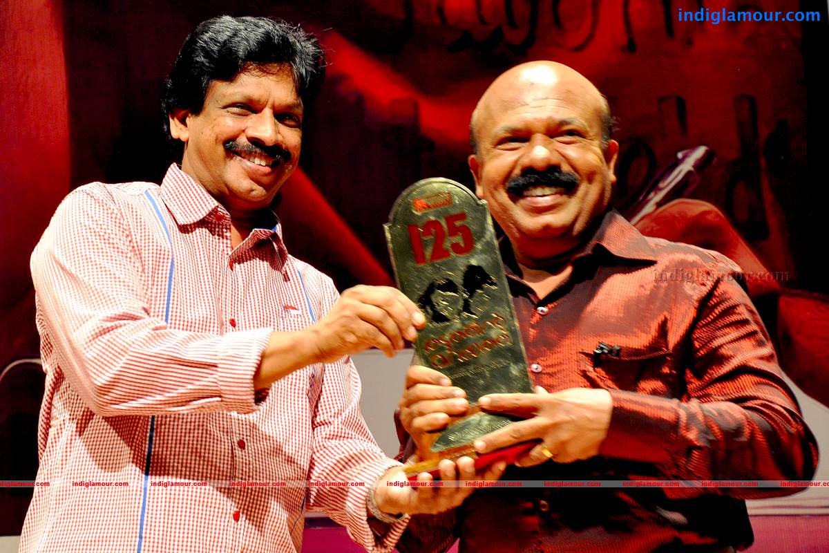 Thattathin Marayathu 100 Days Celebration Event hd photo