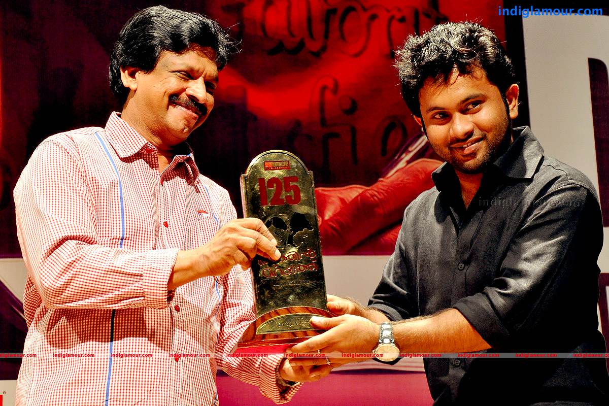 Thattathin Marayathu 100 Days Celebration Event hd photo