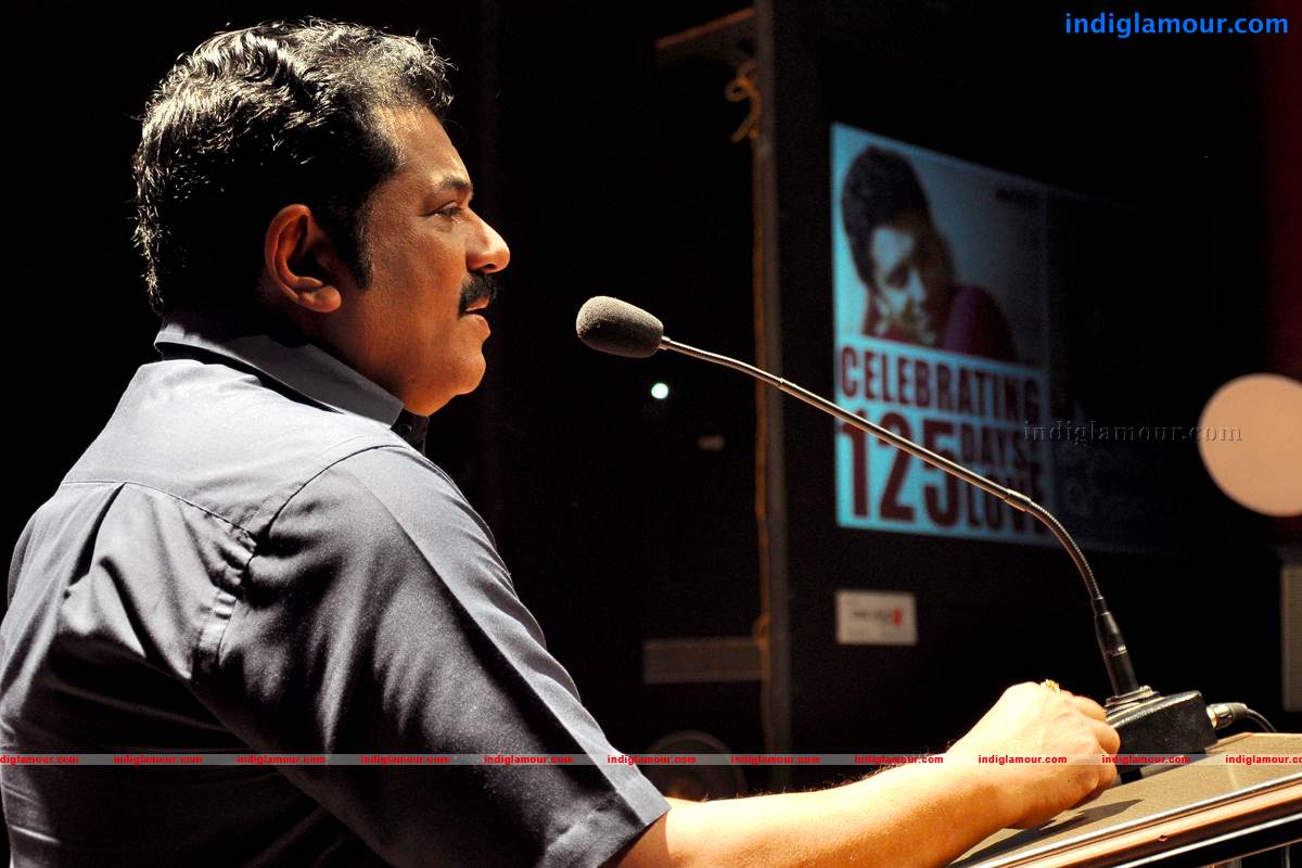 Thattathin Marayathu 100 Days Celebration Event hd photo