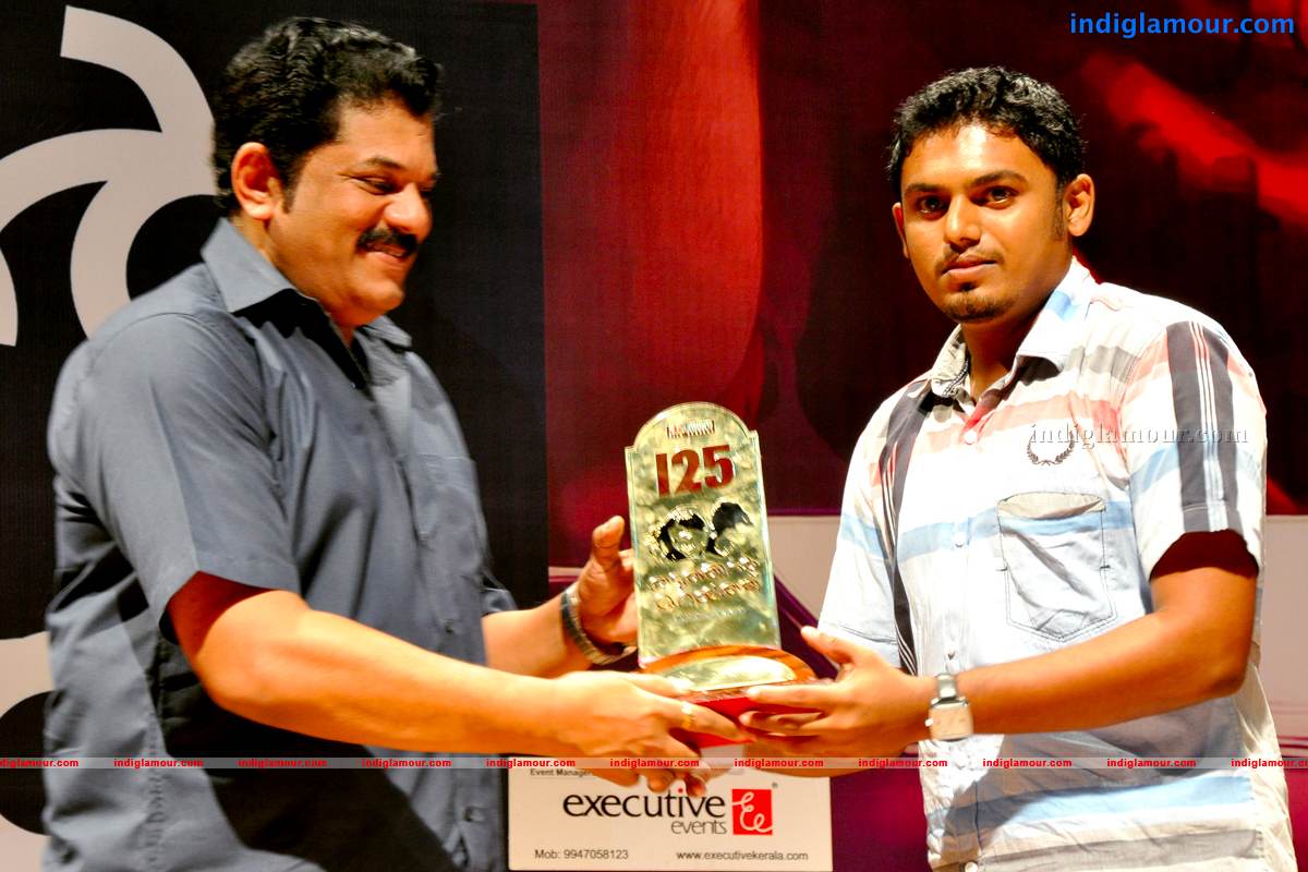Thattathin Marayathu 100 Days Celebration Event hd photo