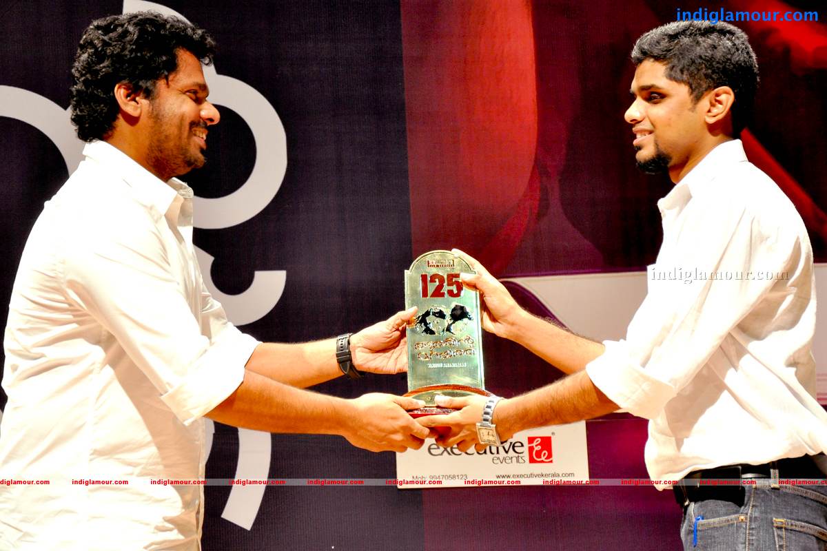 Thattathin Marayathu 100 Days Celebration Event hd photo