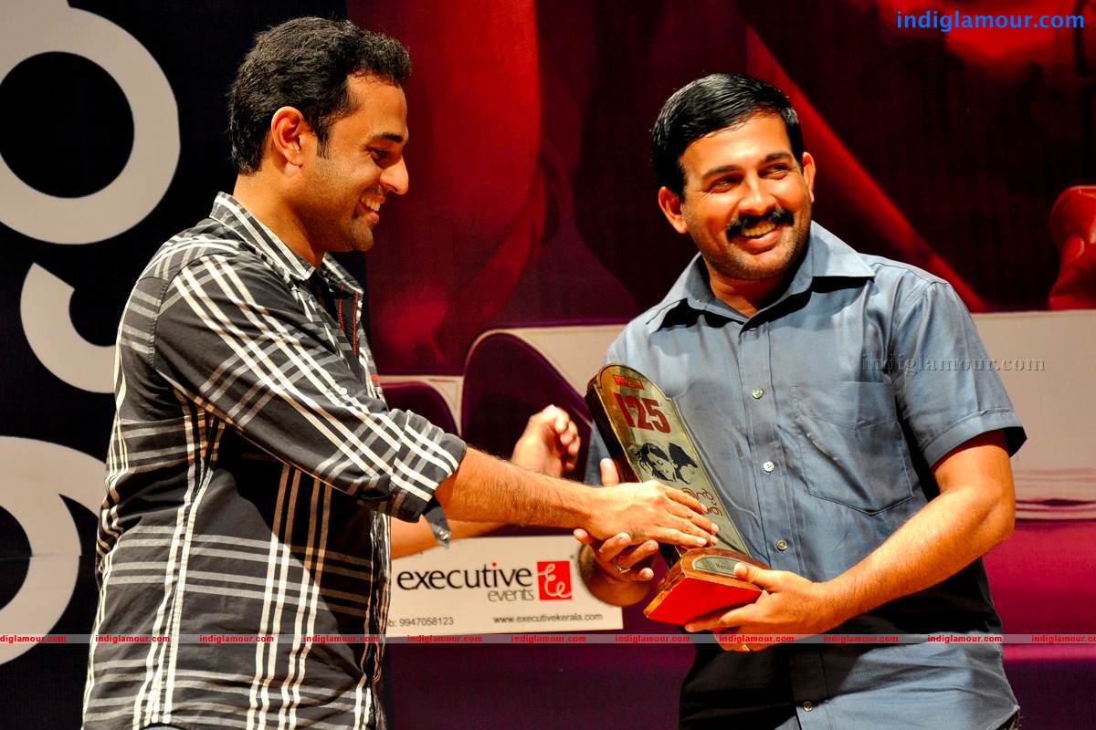 Thattathin Marayathu 100 Days Celebration Event hd photo