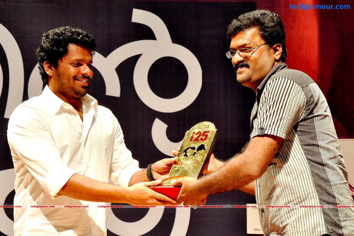 Thattathin Marayathu 100 Days Celebration Event hd photo