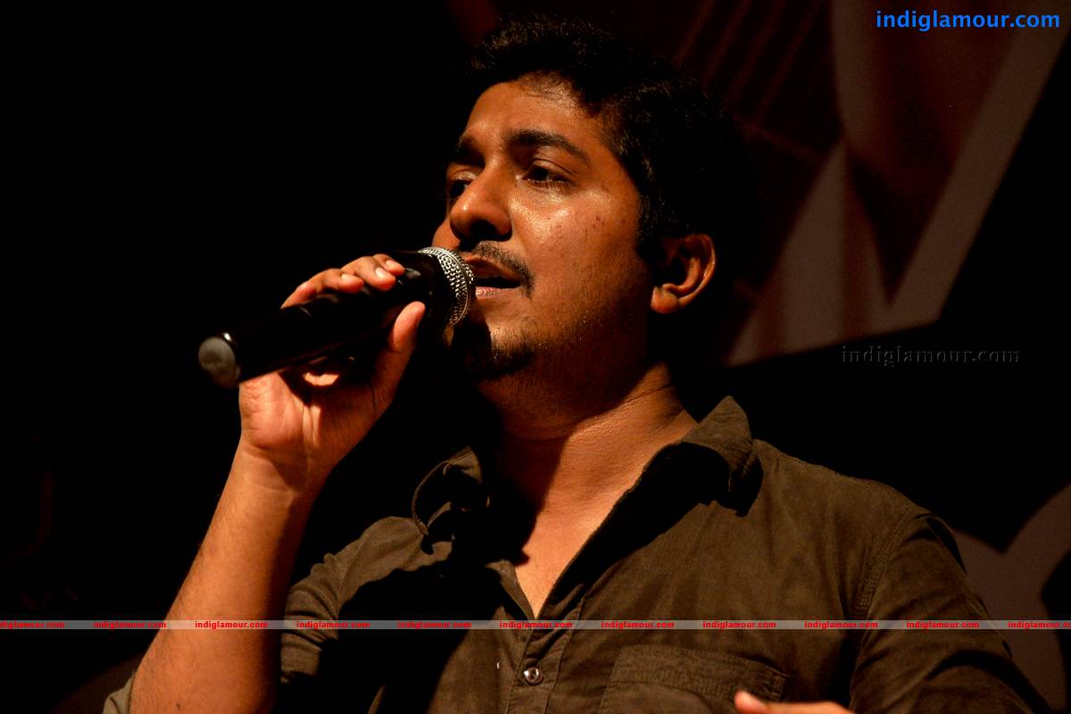 Thattathin Marayathu 100 Days Celebration Event hd photo