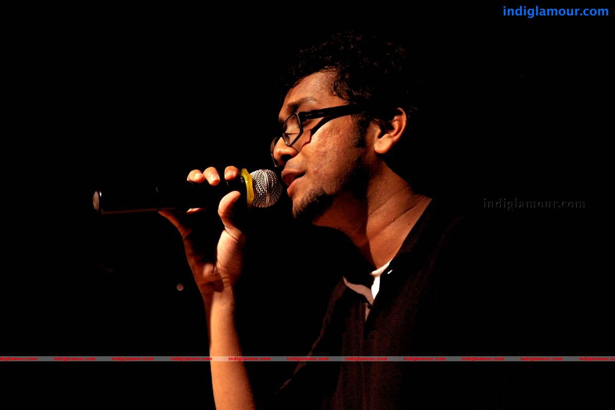 Thattathin Marayathu 100 Days Celebration Event hd photo
