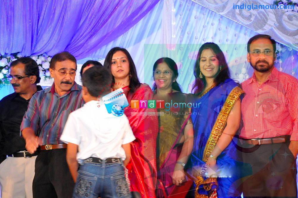 Vineeth Sreenivasan Reception Photos,Wedding Reception Photos Event hd photo