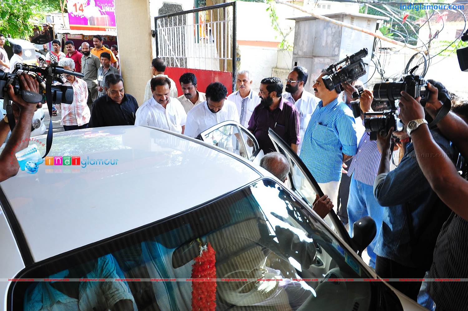 Vasanthathinte Kanal Vazhikal Event hd photo
