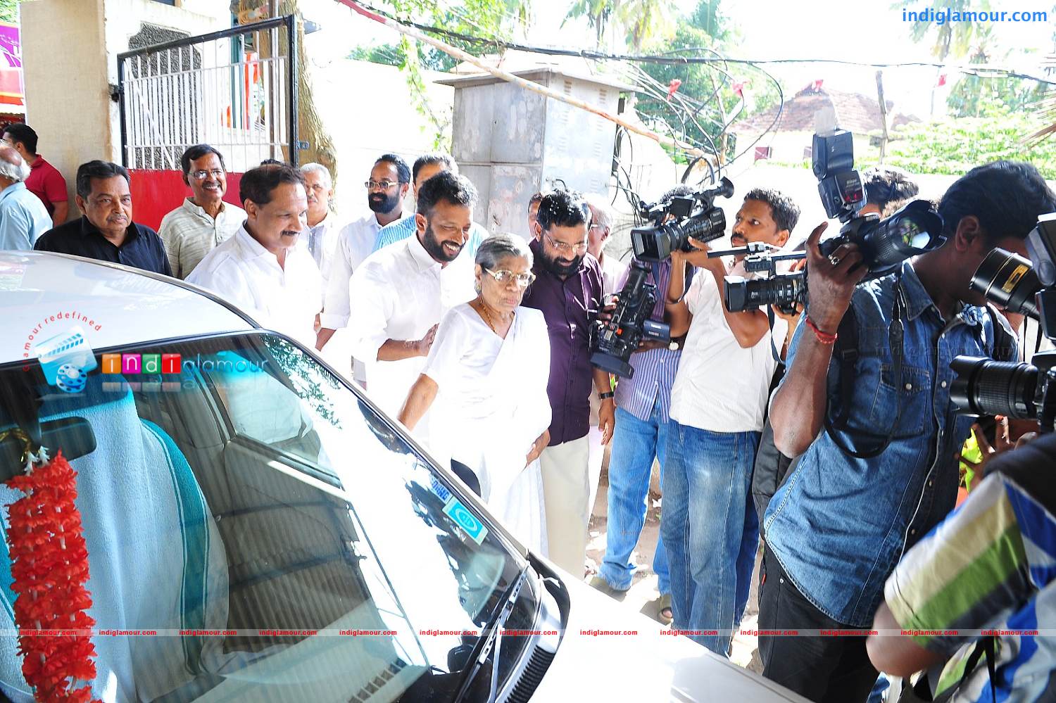 Vasanthathinte Kanal Vazhikal Event hd photo