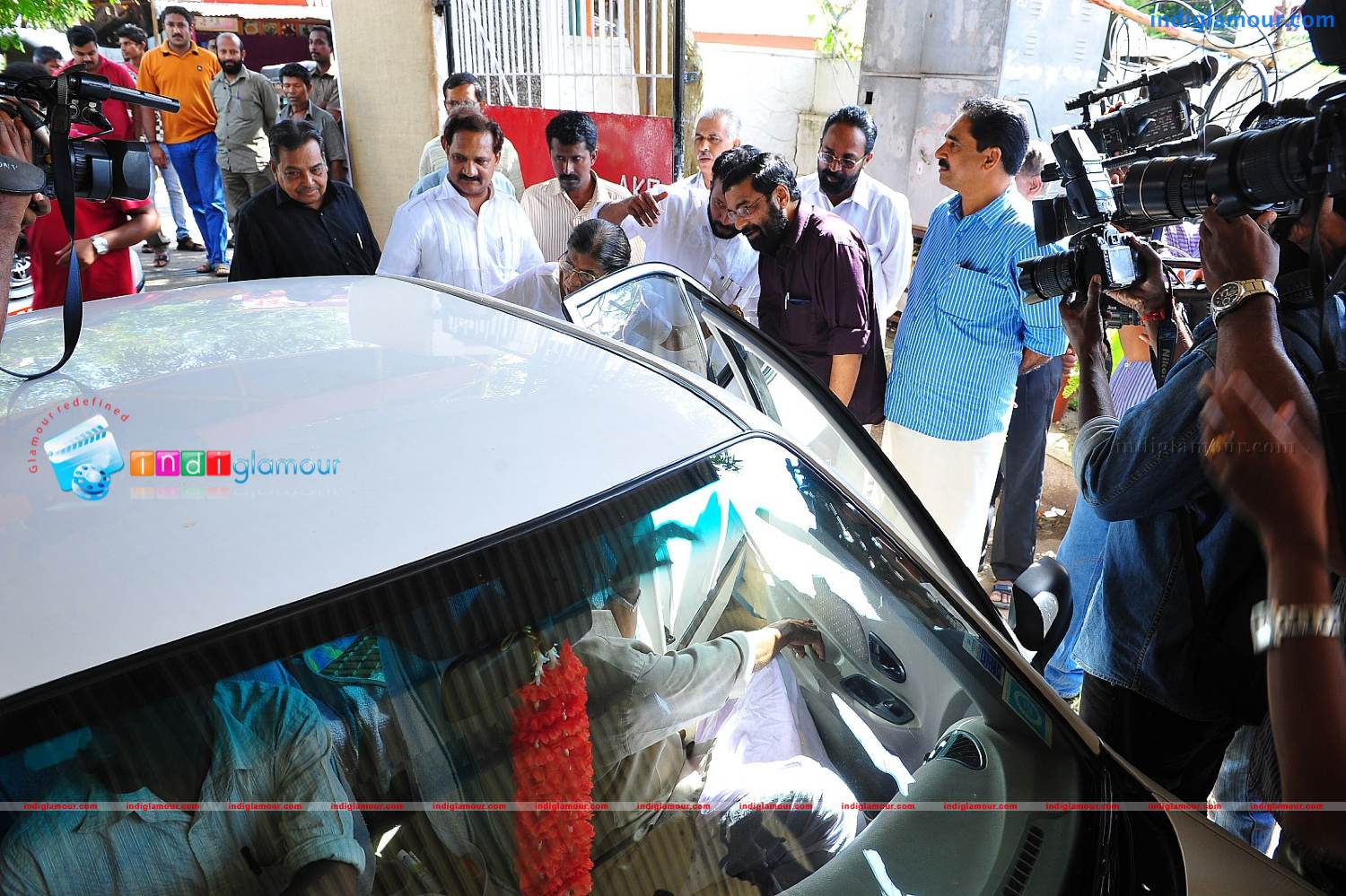 Vasanthathinte Kanal Vazhikal Event hd photo