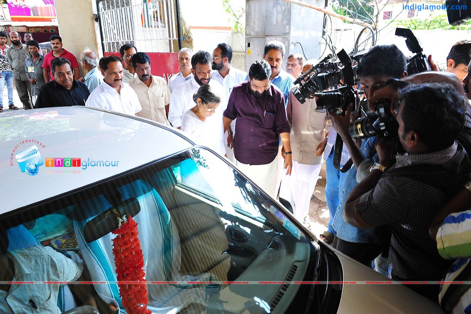Vasanthathinte Kanal Vazhikal Event hd photo