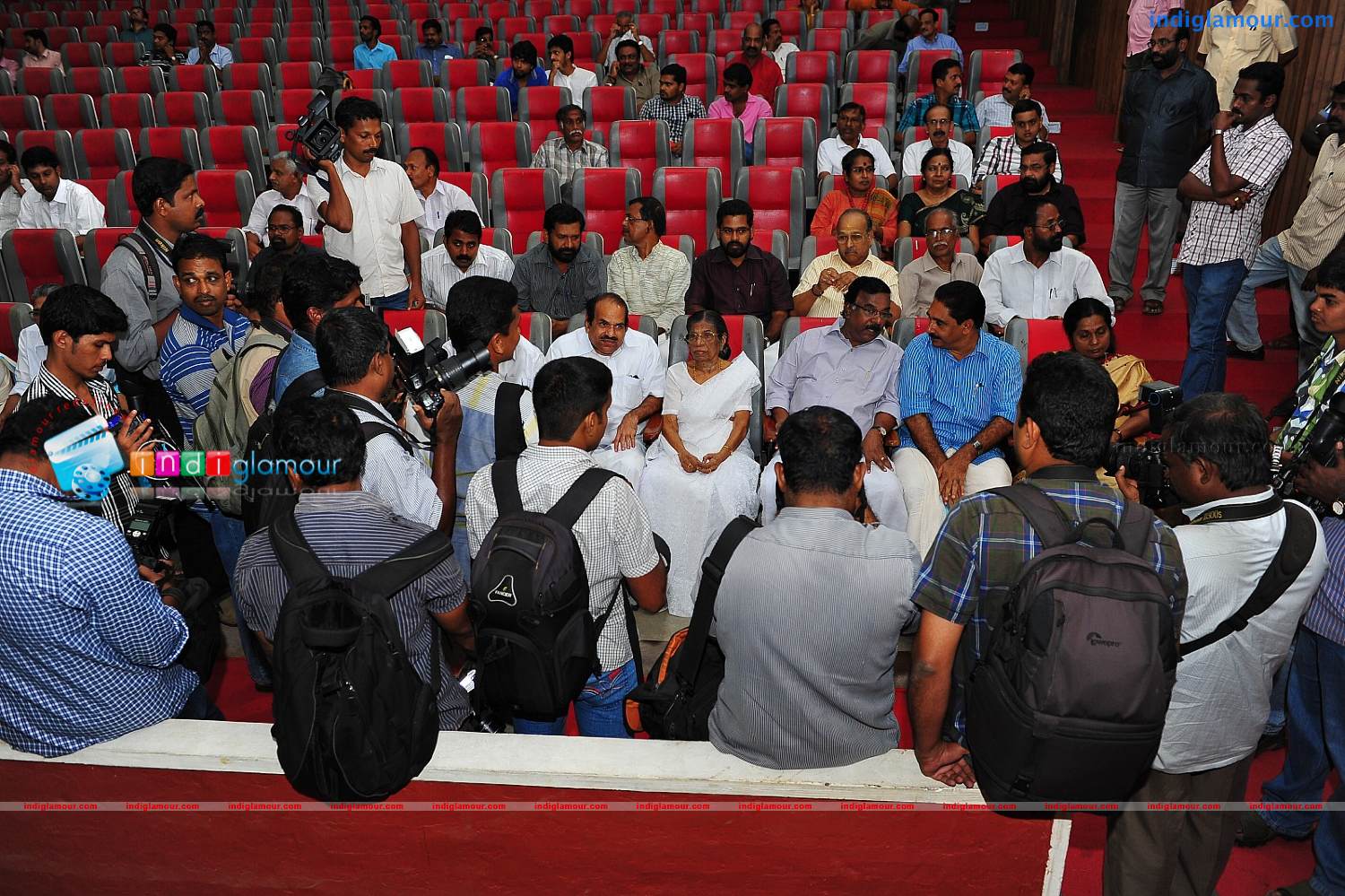 Vasanthathinte Kanal Vazhikal Event hd photo