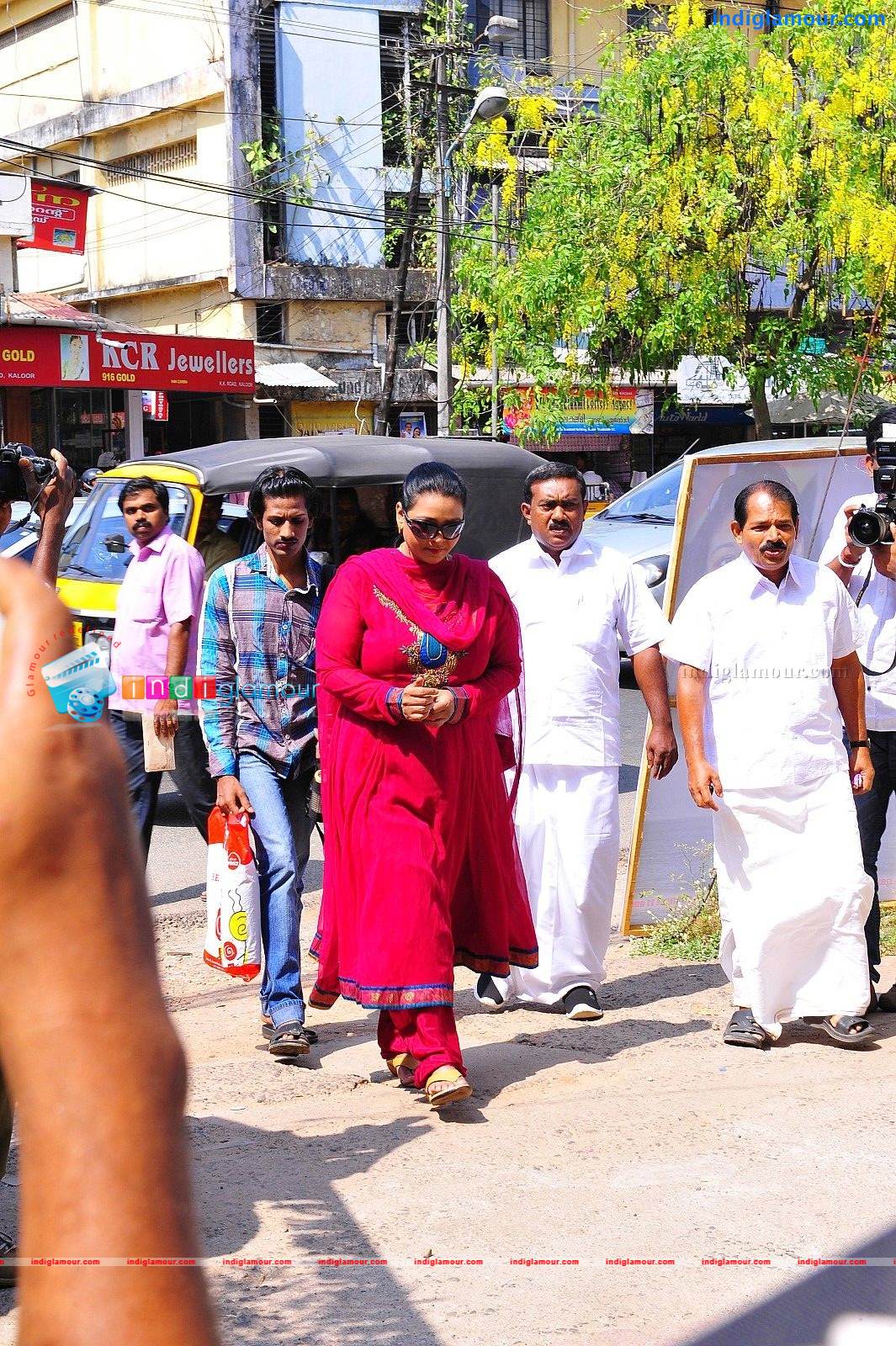 Neelakurinji Poothu Movie Pooja Event hd photo