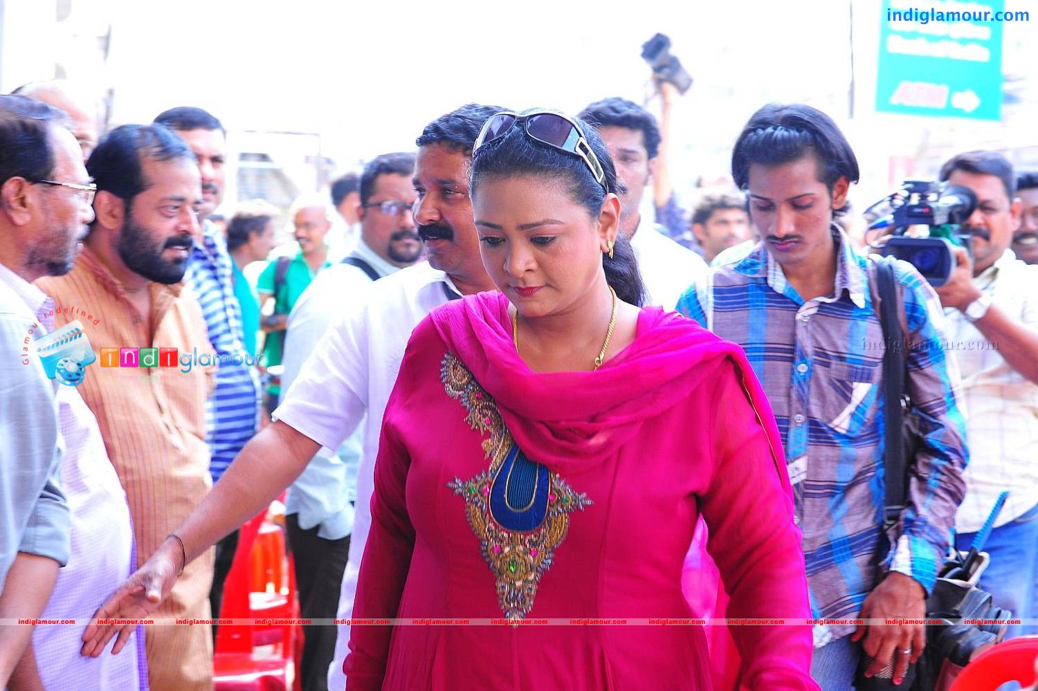 Neelakurinji Poothu Movie Pooja Event hd photo