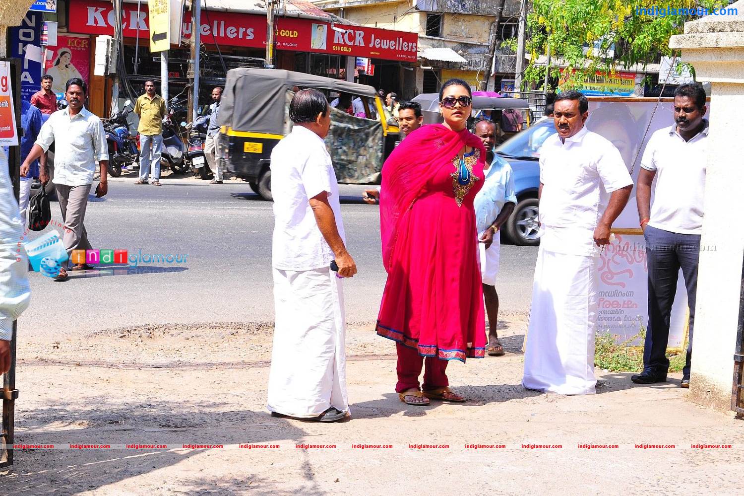 Neelakurinji Poothu Movie Pooja Event hd photo