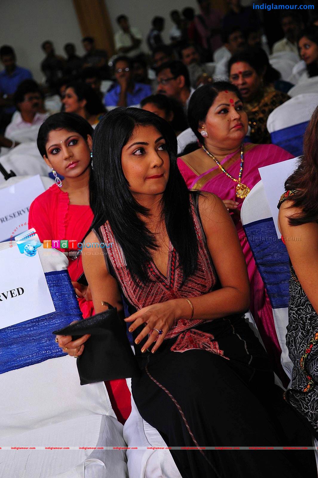 Natholi Oru Cheriya Meenalla Audio Launch Event hd photo