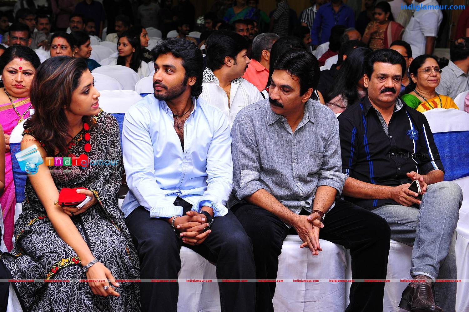 Natholi Oru Cheriya Meenalla Audio Launch Event hd photo