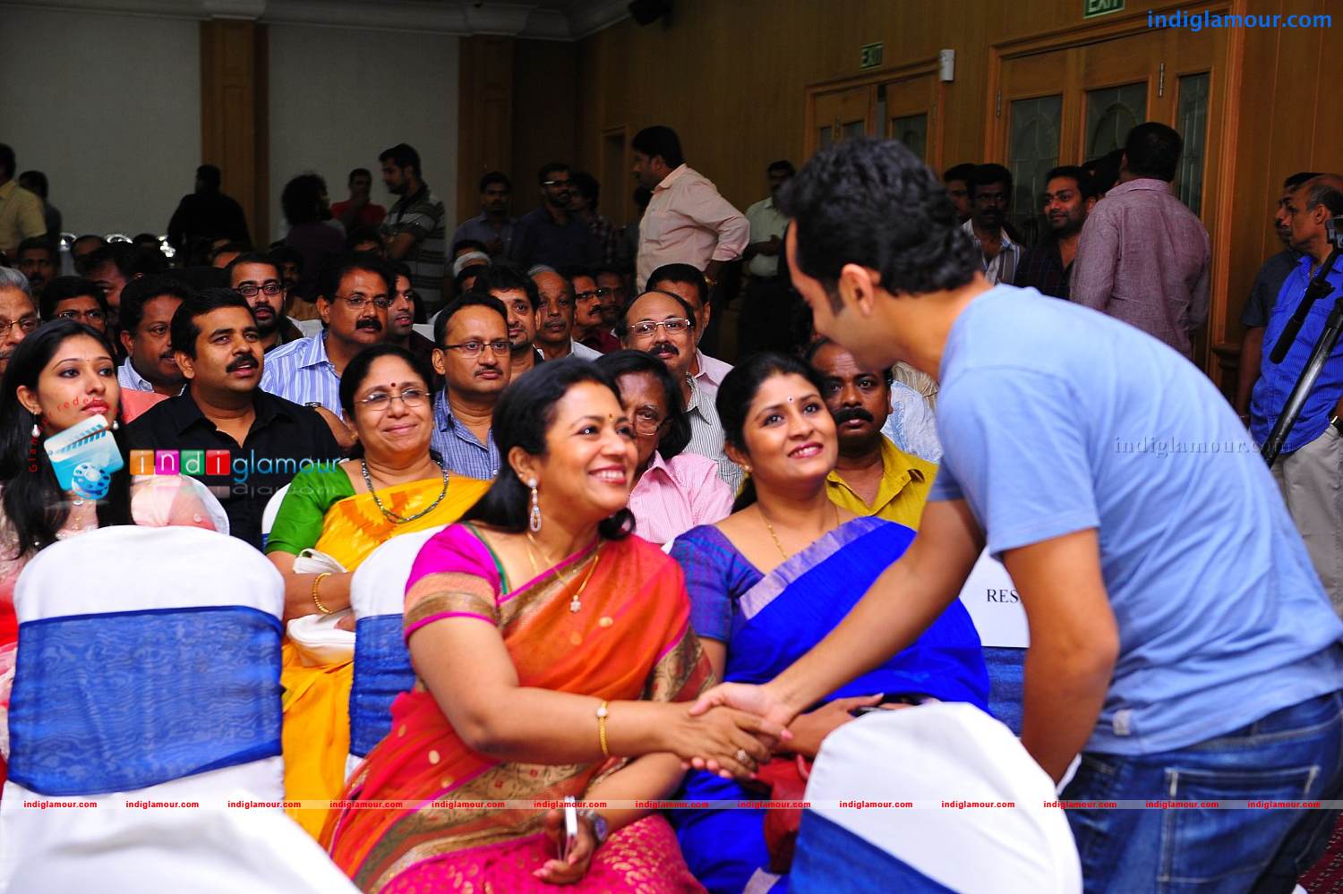 Natholi Oru Cheriya Meenalla Audio Launch Event hd photo