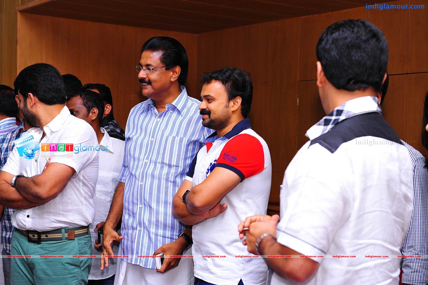 Natholi Oru Cheriya Meenalla Audio Launch Event hd photo