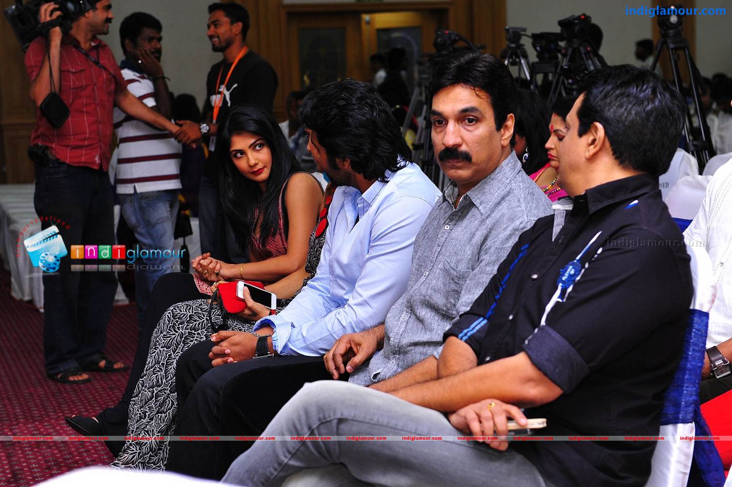 Natholi Oru Cheriya Meenalla Audio Launch Event hd photo