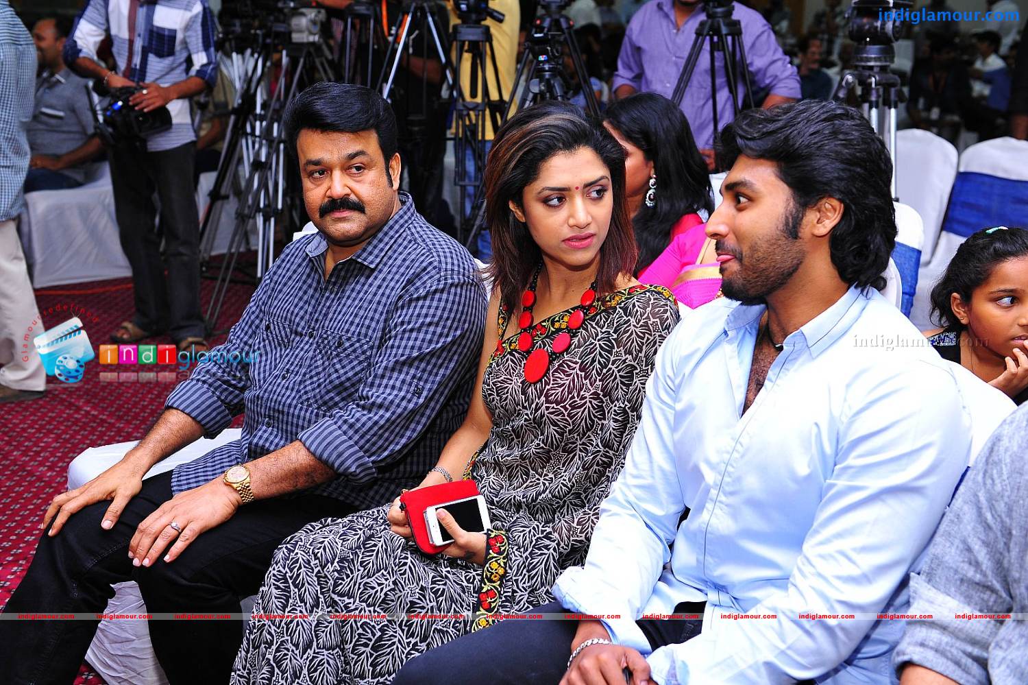 Natholi Oru Cheriya Meenalla Music Lunch Event hd photo